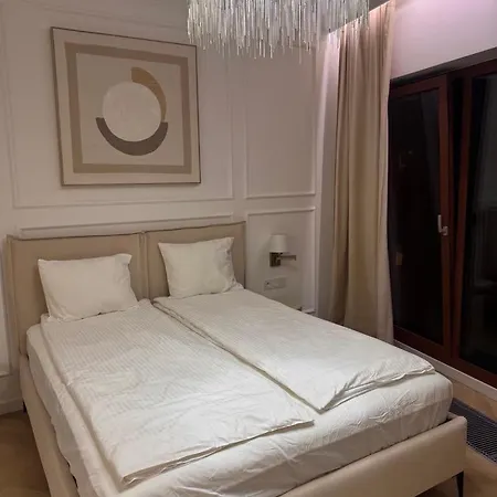Granaria Premium Designer Bathtub 2 King Beds